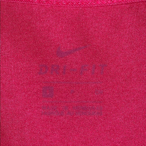 Nike Dri-Fit T-shirt - Picture 3 of 3